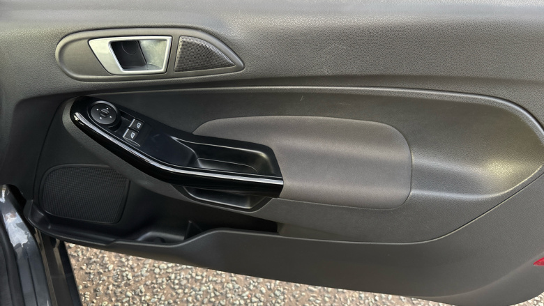 Ford Fiesta 1.25 82 Zetec 3dr Petrol Hatchback